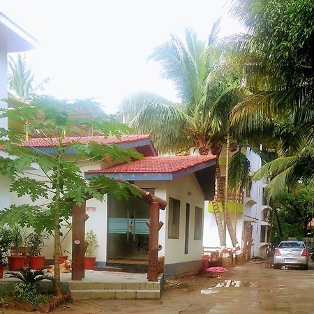Ruturaj Inn Alībāg Ngoại thất bức ảnh