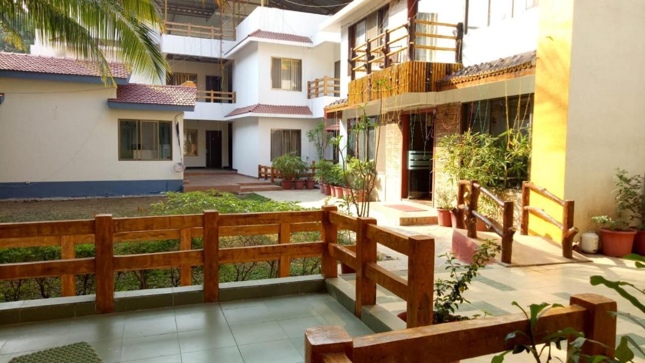 Ruturaj Inn Alībāg Ngoại thất bức ảnh
