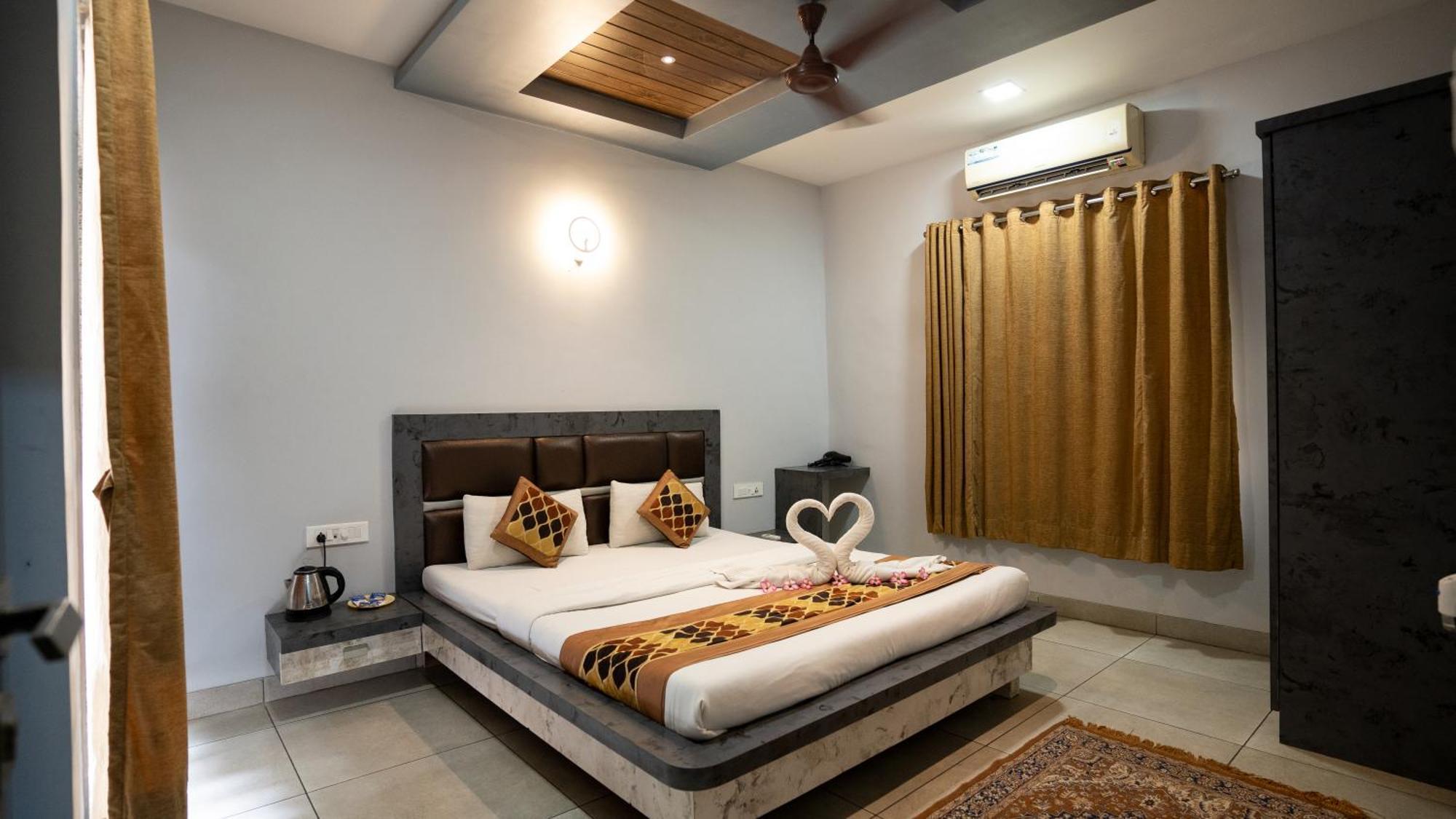 Ruturaj Inn Alībāg Ngoại thất bức ảnh