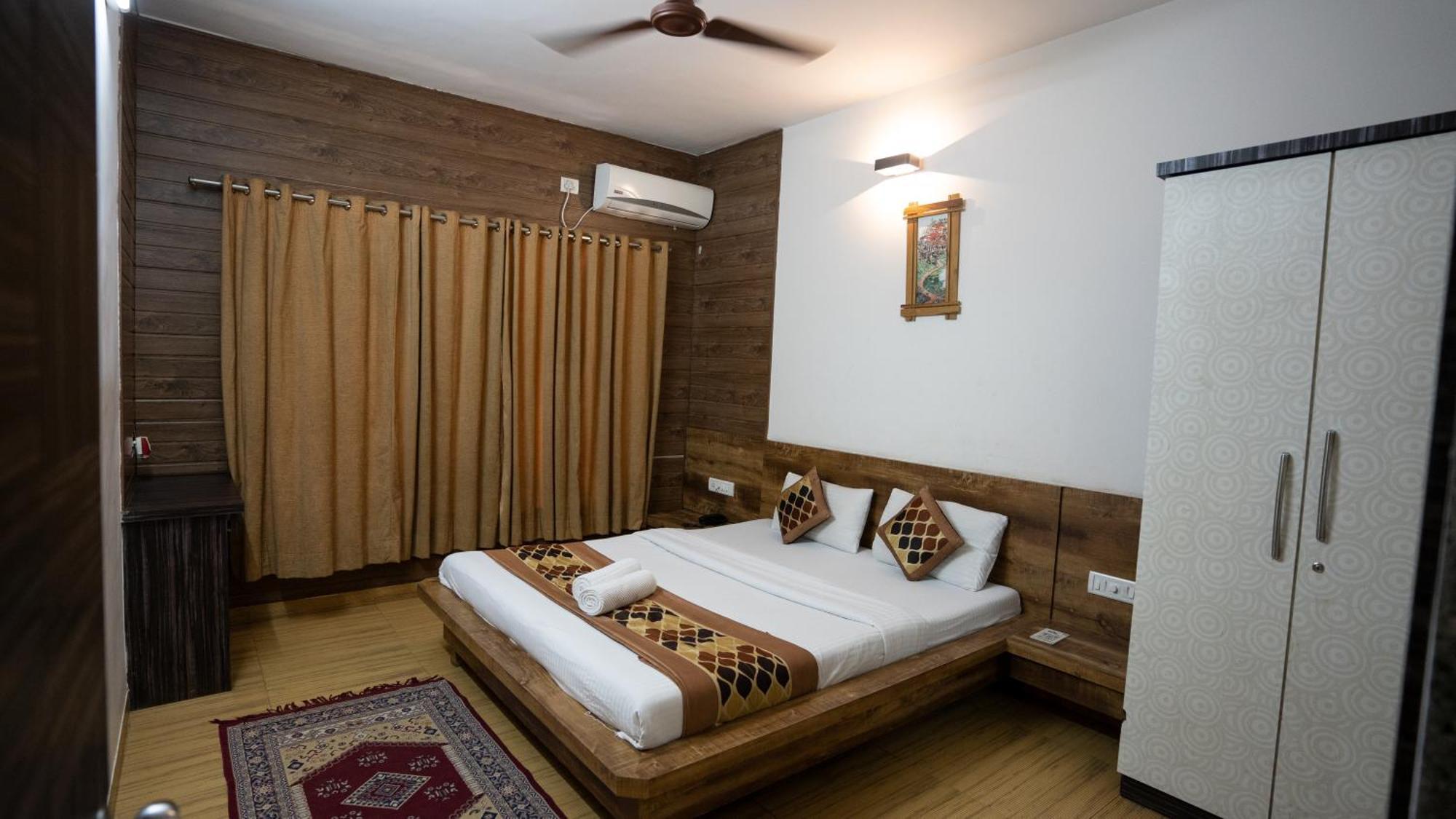 Ruturaj Inn Alībāg Ngoại thất bức ảnh
